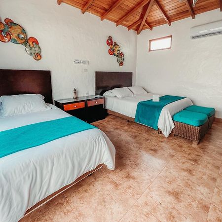 Isamar Hotel Puerto Villamil Dış mekan fotoğraf