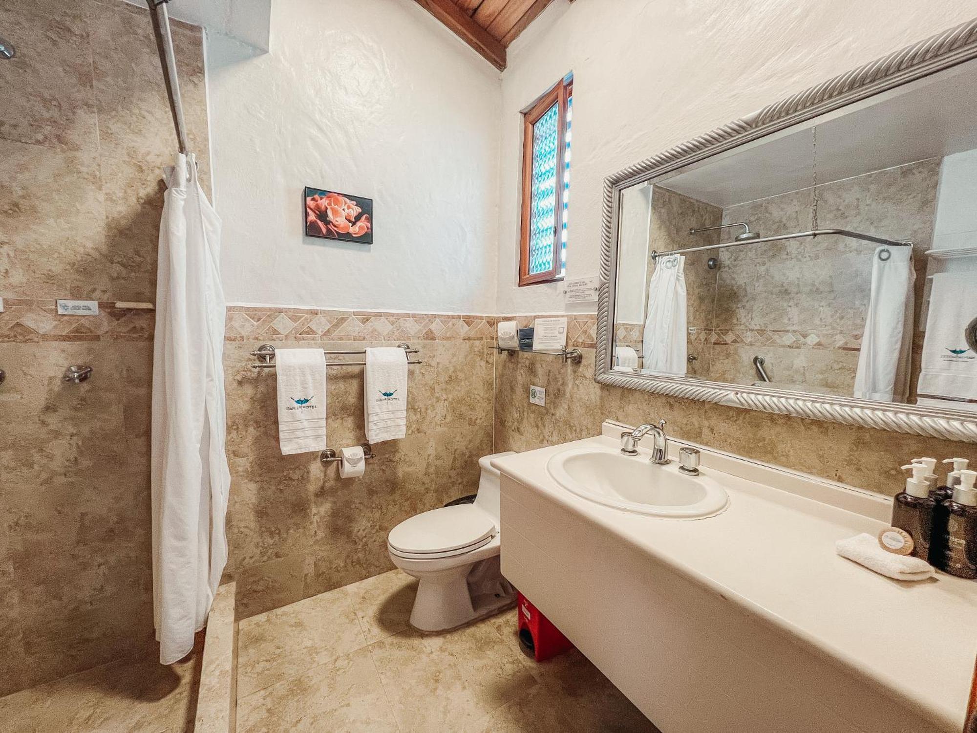 Isamar Hotel Puerto Villamil Dış mekan fotoğraf