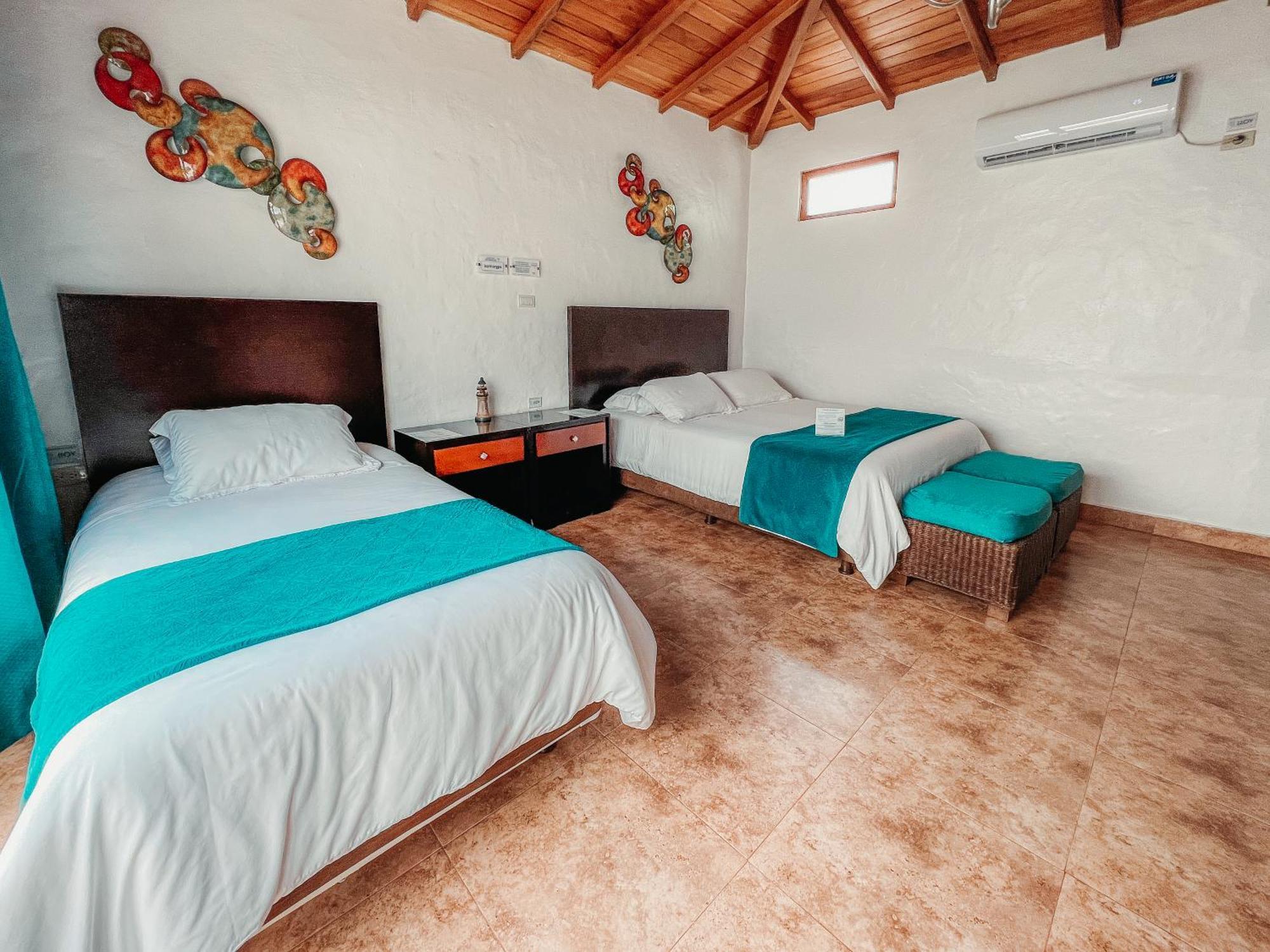 Isamar Hotel Puerto Villamil Dış mekan fotoğraf