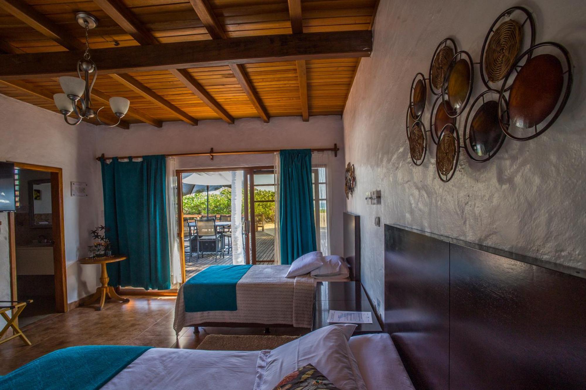 Isamar Hotel Puerto Villamil Dış mekan fotoğraf