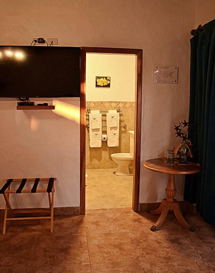 Isamar Hotel Puerto Villamil Dış mekan fotoğraf
